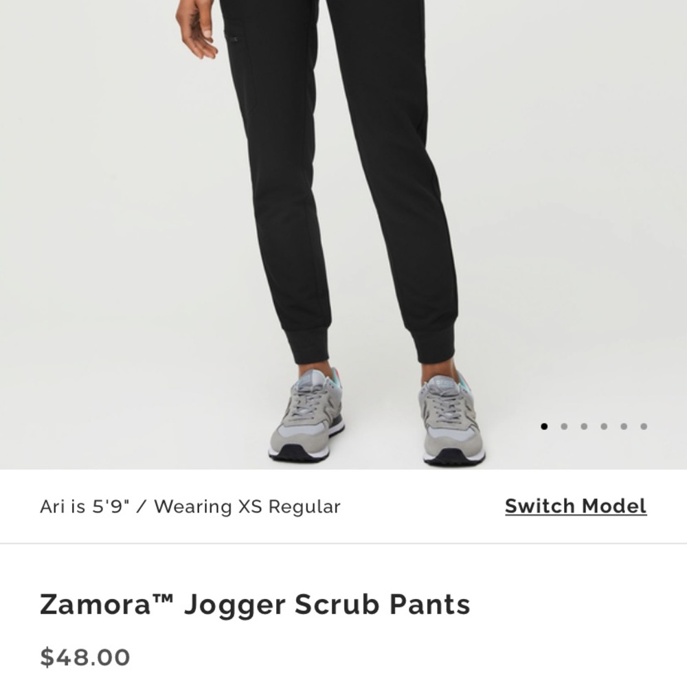 Black FIGS XS scrubs jogger style
